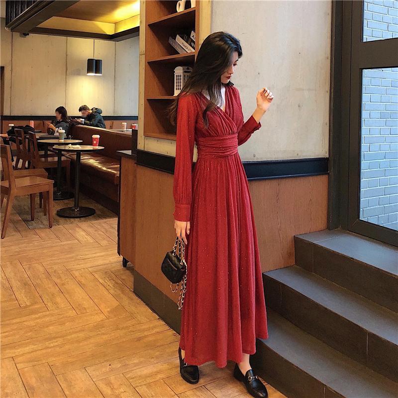 Design Sense Waist Pleated Temperament Long Sleeved Skirt Slim Dress